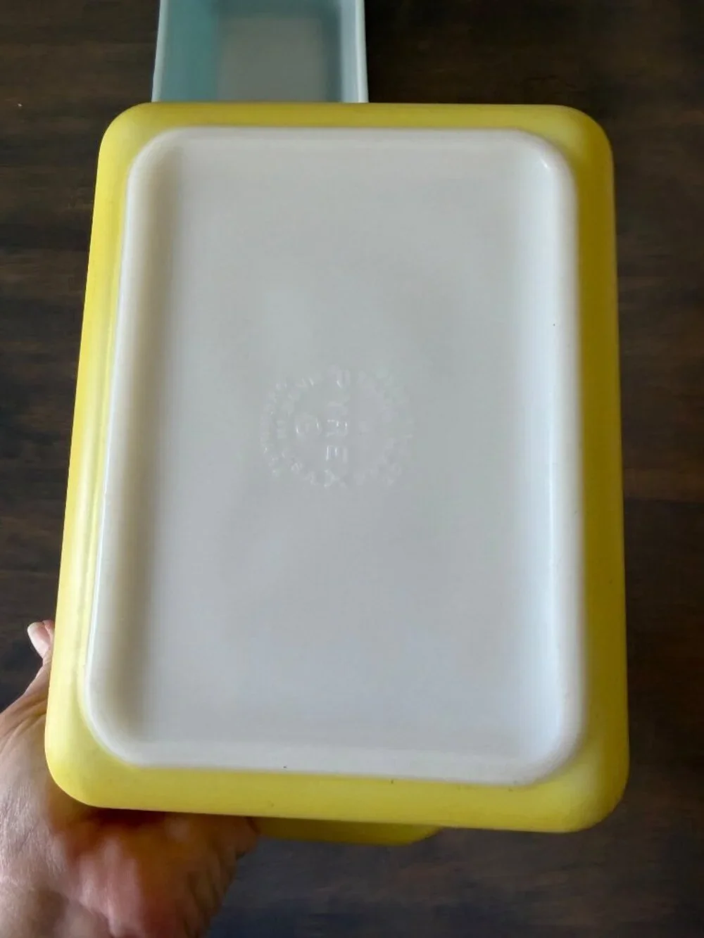 Pyrex set refrigerator